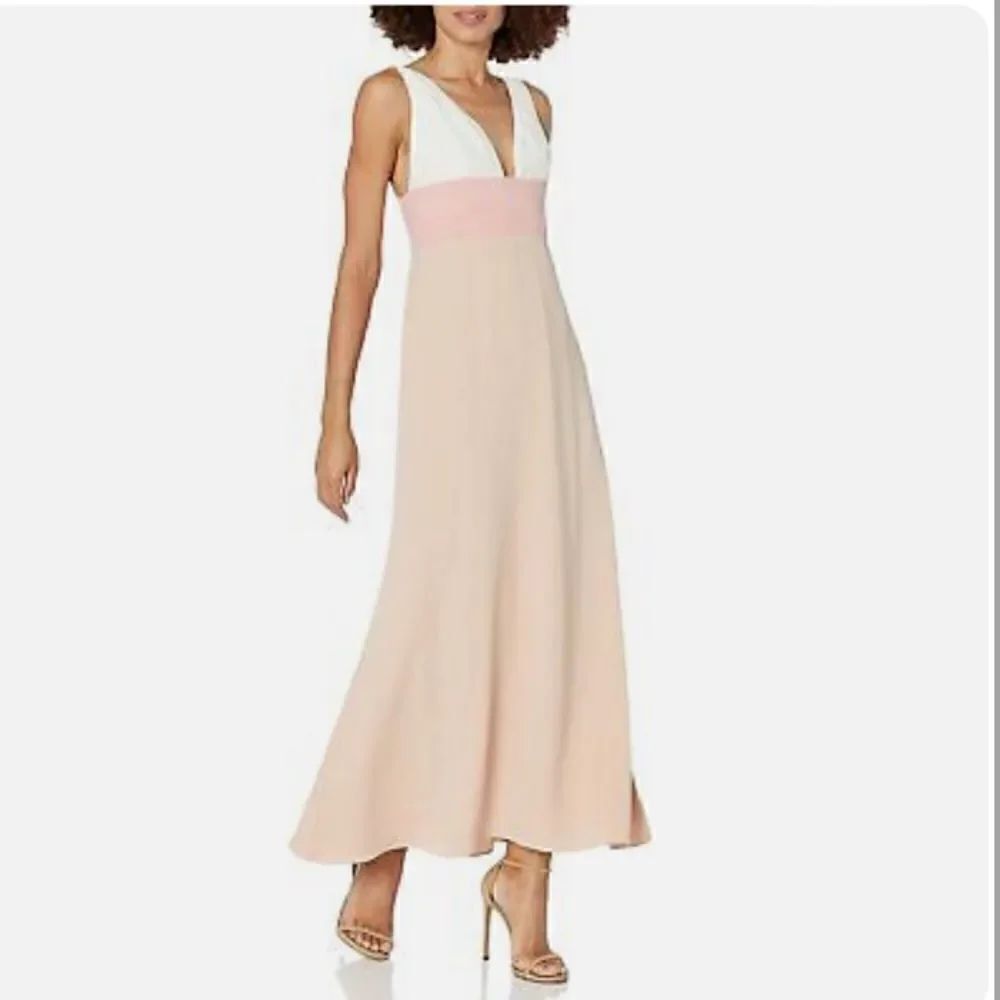 JILL Jill Stuart
Women's White Two Tone Dress With Deep V Neck